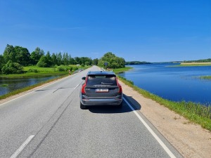 Travelnews.lv sadarbībā ar auto nomu «Sixt Latvija» apceļo Daugavu ar jauno «Volvo XC90» 8