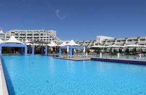 Travelnews.lv iepazīst ļoti skaistu Ziemeļkipras viesnīcu «Limak Cyprus Deluxe Hotel». Sadarbībā ar Puzzle Travel 20