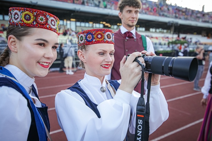 Fotogrāfs Mareks Galinovskis piedāvā īpašus fotomirkļus no deju lieluzveduma «Mūžīgais dzinējs». #CUPRA #Autobrava #VEFkvartals #UFOGolf #TrueStory # Fotogrāfs Mareks Galinovskis piedāvā īpašus fotomirkļus no deju lieluzveduma «Mūžīgais dzinējs». #CUPRA #Autobrava #VEFkvartals #UFOGolf #TrueStory # 339622