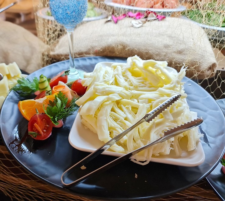 Travelnews.lv iepazīst Ziemeļkipras viesnīcas «Vuni Palace Hotel» ēdienkarti. Sadarbībā ar Puzzle Travel Travelnews.lv iepazīst Ziemeļkipras viesnīcas «Vuni Palace Hotel» ēdienkarti. Sadarbībā ar Puzzle Travel 339770