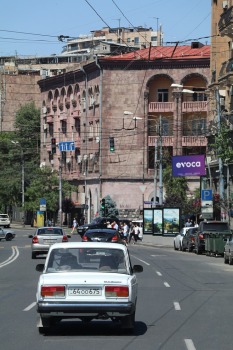 Travelnews.lv ekskursiju autobusā iepazīst Armēnijas galvaspilsētu Erevānu. Sadarbībā ar airBaltic 8