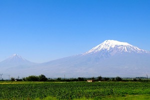 Travelnews.lv ar ekskursiju autobusu dodas gar Ararata piekāji uz Armēnijas dienvidaustrumiem. Sadarbībā ar airBaltic 3