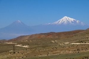 Travelnews.lv ar ekskursiju autobusu dodas gar Ararata piekāji uz Armēnijas dienvidaustrumiem. Sadarbībā ar airBaltic 9