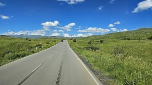 Travelnews.lv ar ekskursiju autobusu iepazīst Armēnijas ielu tirdzniecību un dabas ainavas. Sadarbība ar airBaltic 26