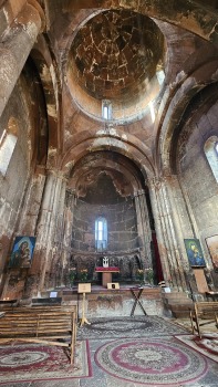 Travelnews.lv iepazīst Armēnijas Marmašena klosteri Ahurjanas ielejā un izbrauc ar kanoe laivām. Sadarbībā ar airBaltic 4