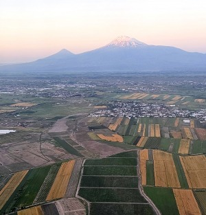 Ar «airBaltic» lidojam uz Armēnijas galvapilsētu Erevānu un baudām armēņu ēdienu, kultūru un dabu 10