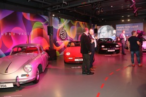 «Porsche Latvija» un Rīgas Motormuzejs ielūdz apmeklēt latvieša radītus Porsche sporta auto 9
