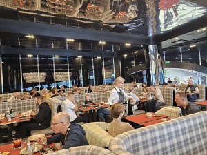 Travelnews.lv izbauda austrumu virtuves zīmola «Gan Bei» ēdienus tirdzniecības centrā «Rīga Plaza» 17
