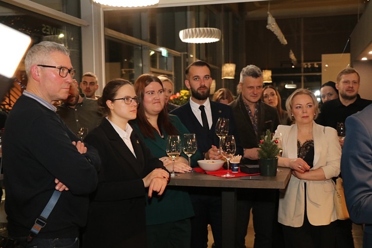 Travelnewslv piedalās pavārgrāmatas «BALTIC CHEFS 2» un ARENS salona jaunās ekspozīcijas prezentāciju Travelnewslv piedalās pavārgrāmatas «BALTIC CHEFS 2» un ARENS salona jaunās ekspozīcijas prezentāciju 347815