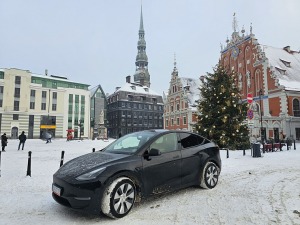 Apceļojam sniegoto Latviju ar auto nomas «Sixt Latvija» spēkratu «Tesla Y Long Range AWD» 11
