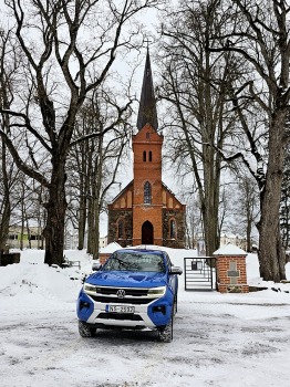 Apceļojam Latviju ar otrās paaudzes 6 cilindru jaudīgo «VW Amarok» 32