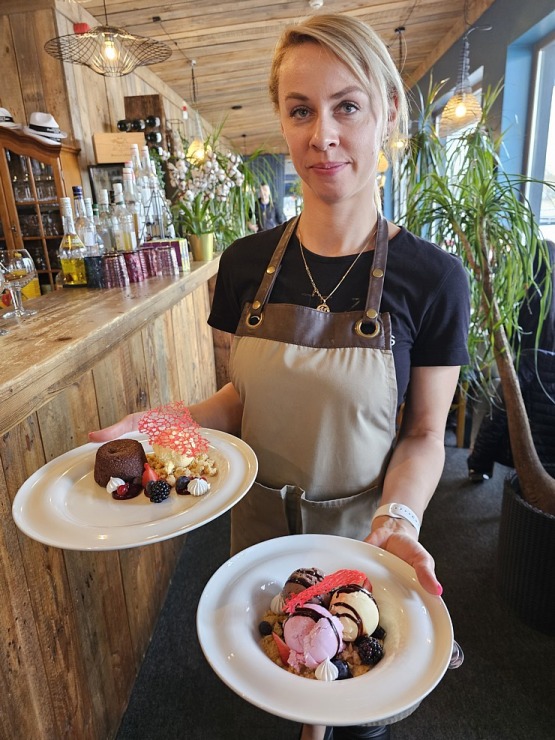 Travelnews.lv pēc 20 km pārgājiena dodas ieturēt maltīti Ozolnieku restorānā «Masti Grill&Chill» 351145