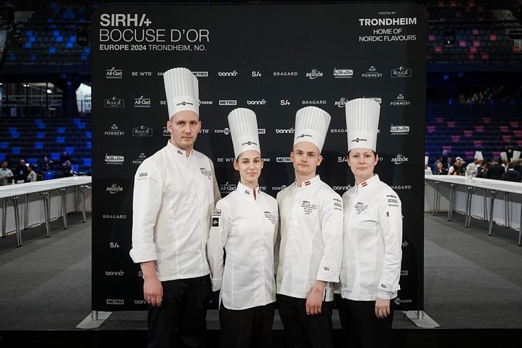Latvijas pavāru komanda izcīnīja 12. vietu starp labākajām Eiropas un Pasaules komandām Tronheimā Norvēģijā. Foto: Latvijas Pavāru klubs un Bocuse d’O 351306