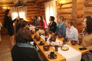 Travelnews.lv sadarbībā ar ALTA izbauda setu kulināro mantojumu Igaunijas tējas mājā «Seto Tsäimaja» 12