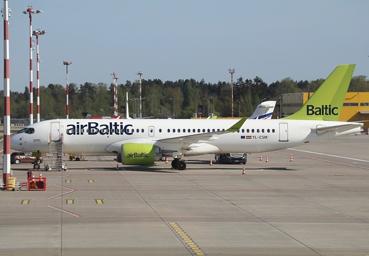 «airBaltic» svētku noskaņojumā atklāj pirmo regulāro reisu uz Albānijas galvaspilsētu Tirānu 353408