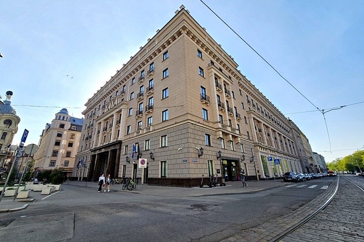 Vecrīgas «Grand Hotel Kempinski Riga» restorāns «S