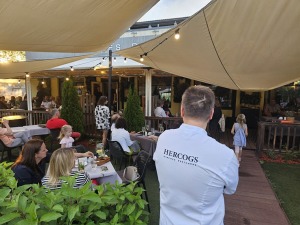 Mārupes ģimenes restorāns «Hercogs» rīko skanīgus vasaras terases atklāšanas svētkus 4