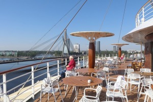 Travelnews.lv iepazīst Rīgas ostā ienākošo 251 metru garo kruīza kuģi «AIDAdiva» ar vācu tūristiem 10