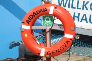 Travelnews.lv iepazīst Rīgas ostā ienākošo 251 metru garo kruīza kuģi «AIDAdiva» ar vācu tūristiem 25