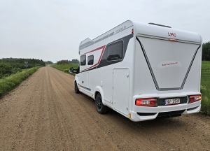 Auto noma «AVIS Latvia» šogad piedāvā kemperu nomu un Travelnews.lv to izmanto ceļojumā uz Latgali 36