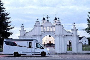 Auto noma «AVIS Latvia» šogad piedāvā kemperu nomu un Travelnews.lv to izmanto ceļojumā uz Latgali 39