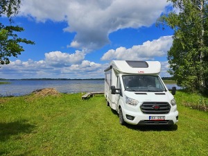Auto noma «AVIS Latvia» šogad piedāvā kemperu nomu un Travelnews.lv to izmanto ceļojumā uz Latgali 4