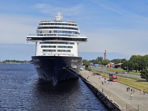 Rīgā ierodas milzīgs kruīza kuģis «Mein Schiff 1», kas pieder pasaules lielākajai tūrisma firmai «TUI» 3
