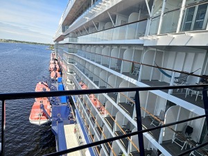 Rīgā ierodas milzīgs kruīza kuģis «Mein Schiff 1», kas pieder pasaules lielākajai tūrisma firmai «TUI» 38
