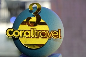 Tūroperators «Coral Travel» ar vērienu atzimē jūras krastā 3 gadu jubileju Latvijā - Foto