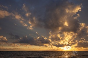 Fotogrāfe Gita Memmēna fotogrāfijās piefiksē jūras un debesu simfoniju Saulkrastos 2