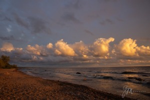 Fotogrāfe Gita Memmēna fotogrāfijās piefiksē jūras un debesu simfoniju Saulkrastos 11