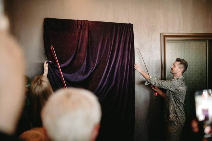 photo: Māksliniece Gundega Dūduma viesnīcā «Grand Hotel Kempinski Riga» atklāj jauno izstādi «Uncovering Hidden Gems»