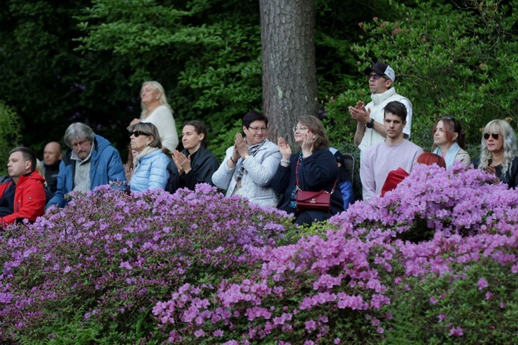 Ar Valtera Pūces un Daiņa Teņa koncertu atklāti Rododendru ziedēšanas svētki 371686