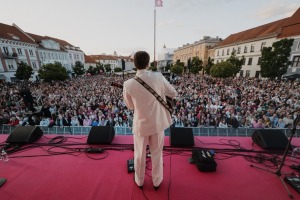 Viļņā ar pamatīgu festivālu godina Rozā jeb auksto zupu - Foto