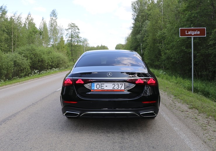 Sadarbībā ar auto nomu «SIXT Latvija» un «Mercedes-Benz E 200 Sedan» ceļojam uz Balvu novadu pēc Jāņu garšām Sadarbībā ar auto nomu «SIXT Latvija» un «Mercedes-Benz E 200 Sedan» ceļojam uz Balvu novadu pēc Jāņu garšām 372777