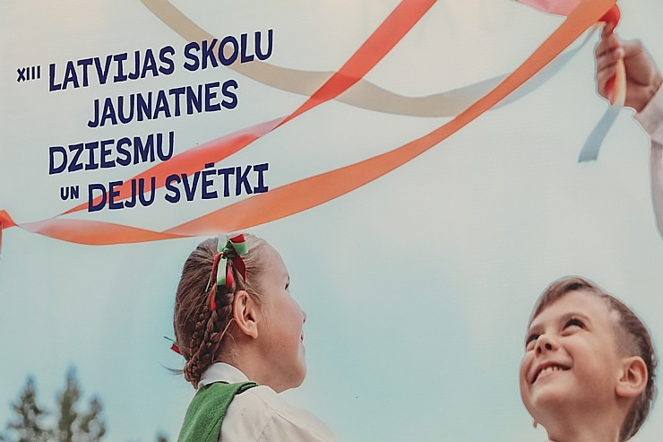 Foto mirkļi no deju lielkoncerta «Es atvēru Laimas