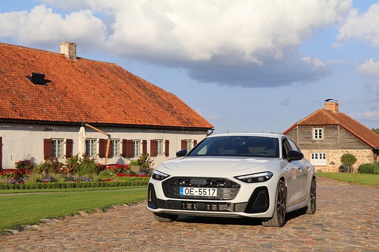 Ar jauno «Audi A5 Sedan e-hybrid» ceļojam uz Nurmu