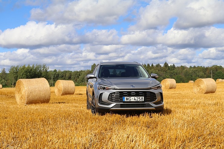 Ar jauno «MG ZS Hybrid+» no «Autobrava» apceļojam 