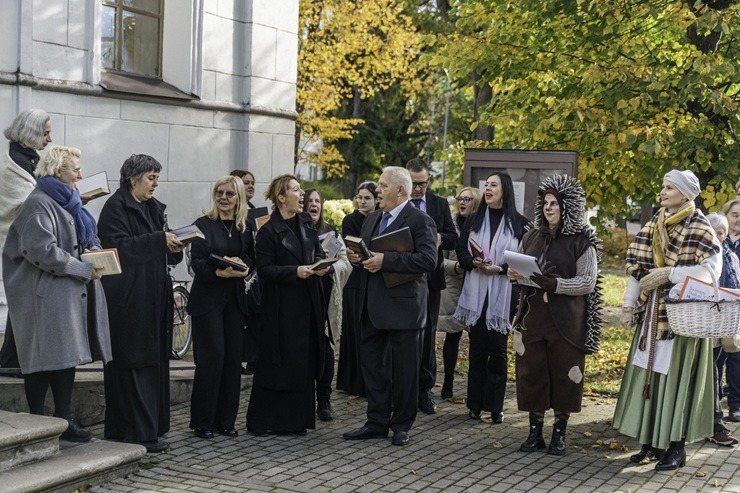 Sloka ar vērienu svin 770. dzimšanas dienu - Foto