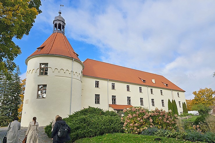 Nr.14 Izbaudām Jaunpils pils kroga pusdienu piedāv