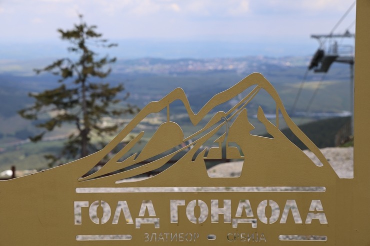 Sadarbībā ar «airBaltic» braucam ar Zlatibor gaisa trošu vagoniņu «Gold Gondola» 9 km garumā 393219