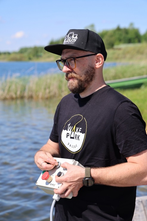 Nr.3: Izbaudām «Wakepark Saldus» piedāvājumu pie ainaviskās Sātiņu-Sesiles ūdenskrātuves 393401