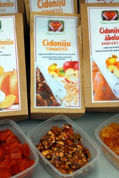 Sadarbībā ar «SIXT Latvia» un «Toyota RAV4» (no 30 eiro dienā) apmeklējam vasaras Lielo gadatirgu Vērmanes dārzā 17