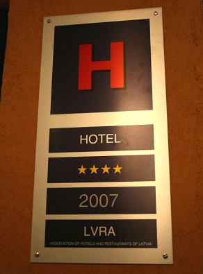 Avalon Hotel ir jauna 4-zvaigžņu biznesa klases viesnīca, kas aicina Rīgas viesus izbaudīt jaunu un modernu dzīves pieeju Vecrīgas senatnīguma aurā Avalon Hotel ir jauna 4-zvaigžņu biznesa klases viesnīca, kas aicina Rīgas viesus izbaudīt jaunu un modernu dzīves pieeju Vecrīgas senatnīguma aurā 19169