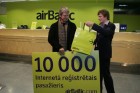 Laimīgais pasažieris dāvanā no airBaltic saņēma bezmaksas lidojumus divām personām no Rīgas vai Viļņas lidostas uz jebkuru no tiešo reisu galamērķiem  4