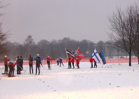 Kvalitatīvi sagatavotajā slēpošanas trasē savus spēkus izmēģināja sešu valstu pārstāvji - no Zviedrijas, Norvēģijas, Baltkrievijas, Igaunijas, Somijas 20191