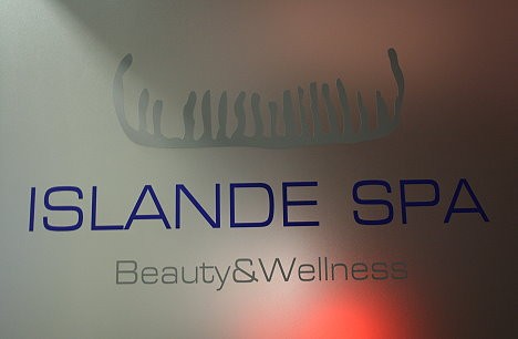 Viesnīcas pēdējā stāvā atrodas SPA centrs. Travelnews.lv šoreiz neizdevās nobildēt SPA kabinetus, jo visos notika procedūras Viesnīcas pēdējā stāvā atrodas SPA centrs. Travelnews.lv šoreiz neizdevās nobildēt SPA kabinetus, jo visos notika procedūras 20762