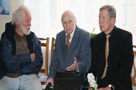 Mākslinieki Gunārs Balodis (no kreisās), Alfrēds Bruno Pugulis (pa vidu), Jānis Klancbergs (pa labi) 21472
