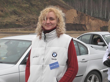 BMW nav tikai vīru padarīšana, jo uz Latvijas ceļiem bieži var sastapt autoceļotājas tieši BMW automašīnā BMW nav tikai vīru padarīšana, jo uz Latvijas ceļiem bieži var sastapt autoceļotājas tieši BMW automašīnā 21594