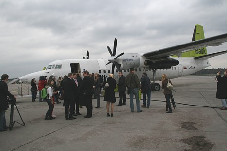Šā gada 11. aprīlī Latvijas aviosabiedrība airBaltic uzsāka regulāros lidojumus uz Ventspili 21682